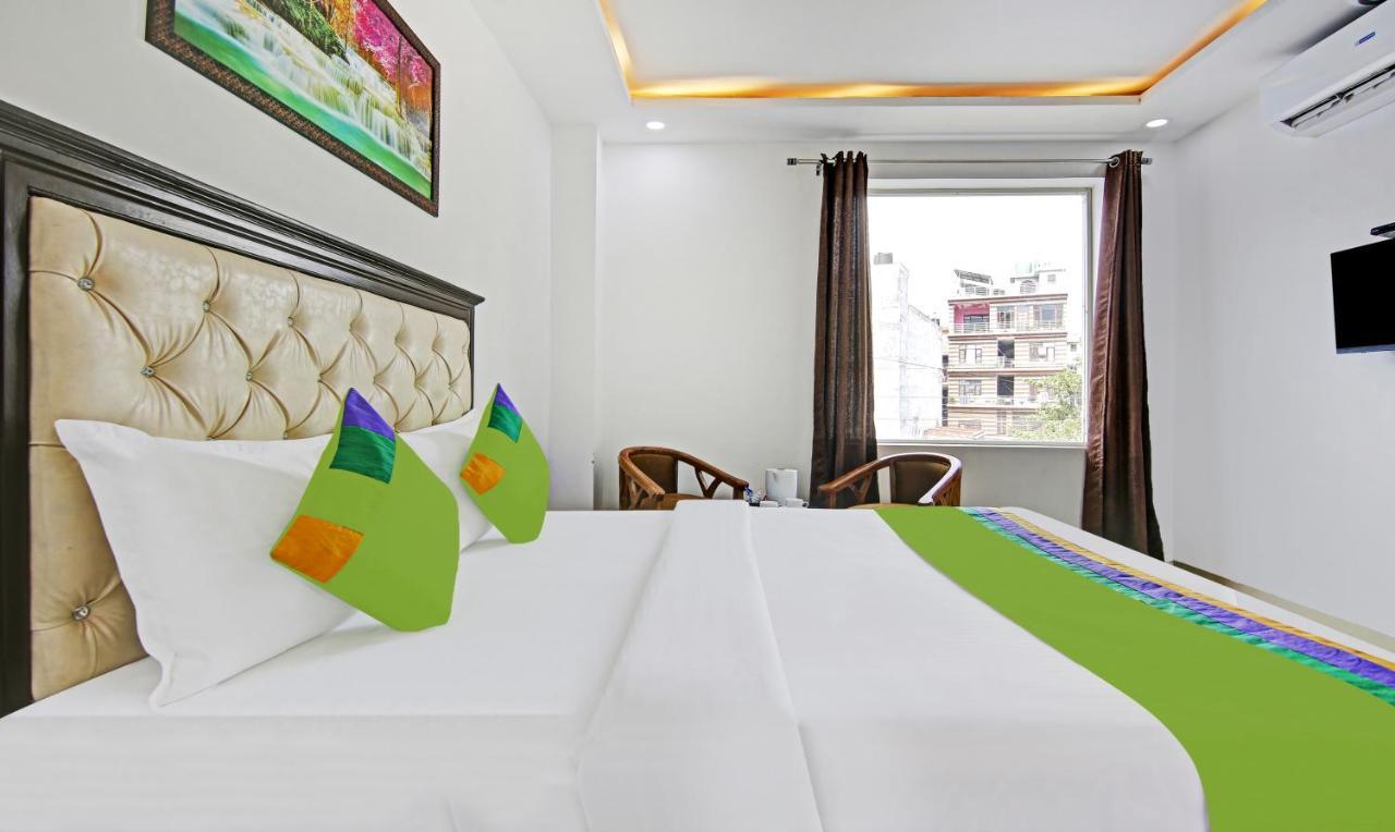 Treebo Royal Empire Adarsh Nagar, Chandigarh Hotel Exterior photo