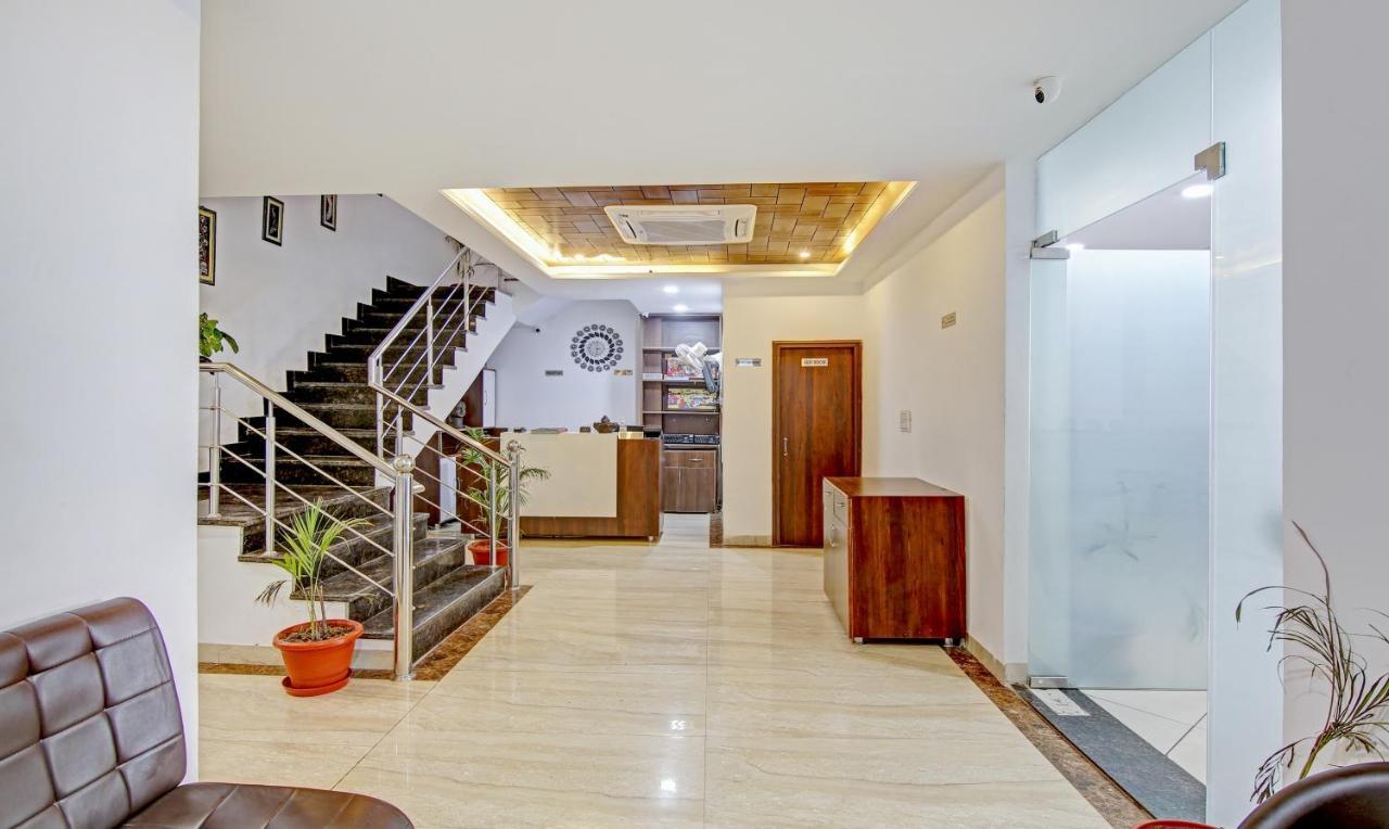 Treebo Royal Empire Adarsh Nagar, Chandigarh Hotel Exterior photo